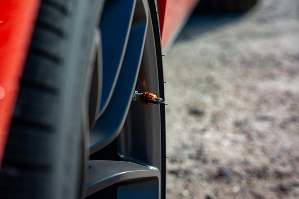 Upgrade Your Kawasaki Z1000: A Step-by-Step Guide to Replacing Front Brake Discs for Enhanced Stopping Power